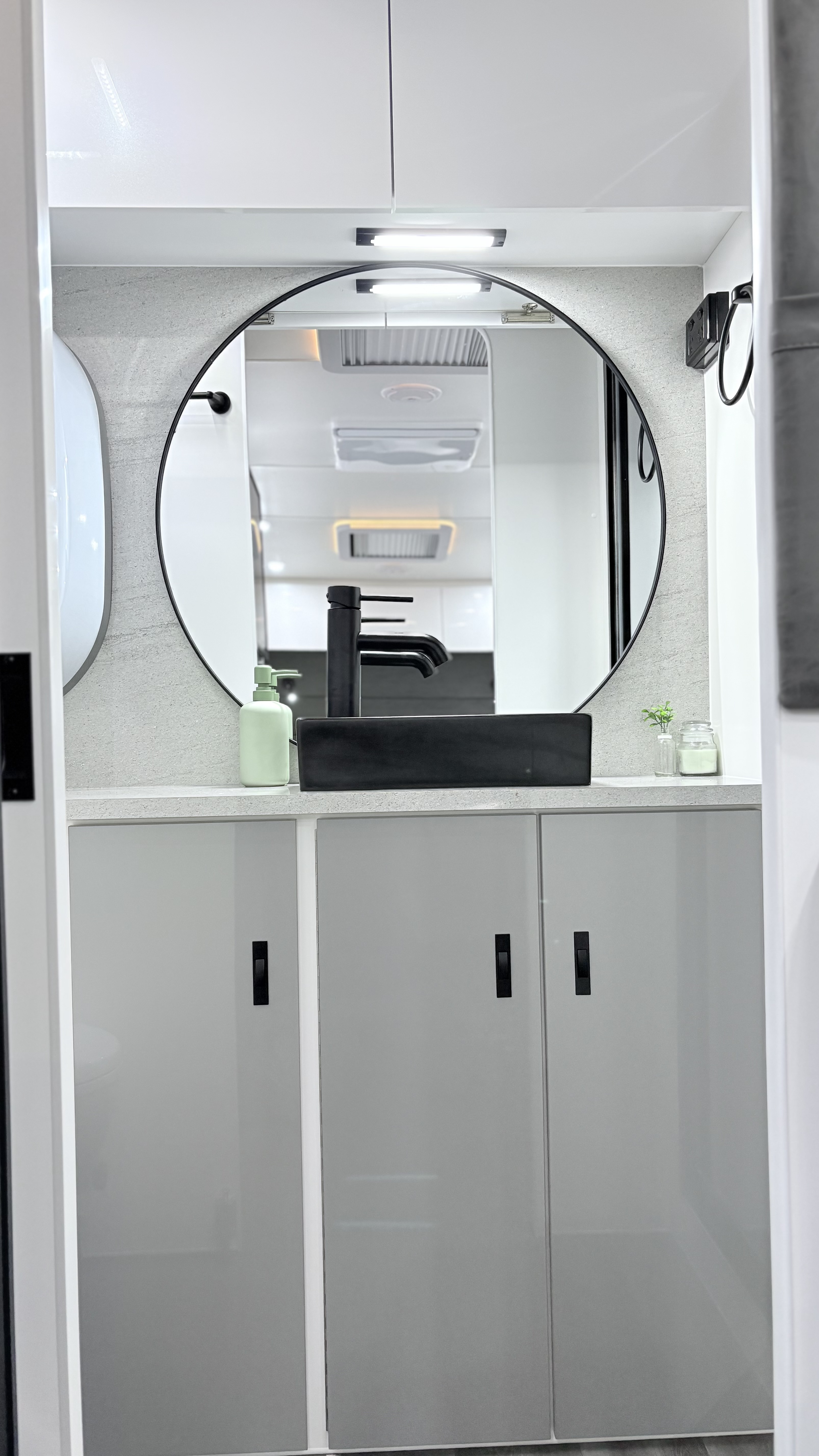 Atom Internal 6